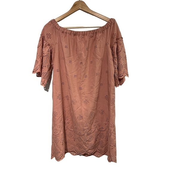 Madewell Eyelet Off-the-Shoulder Dress in dusty clay  - size 4 - Picture 5 of 8